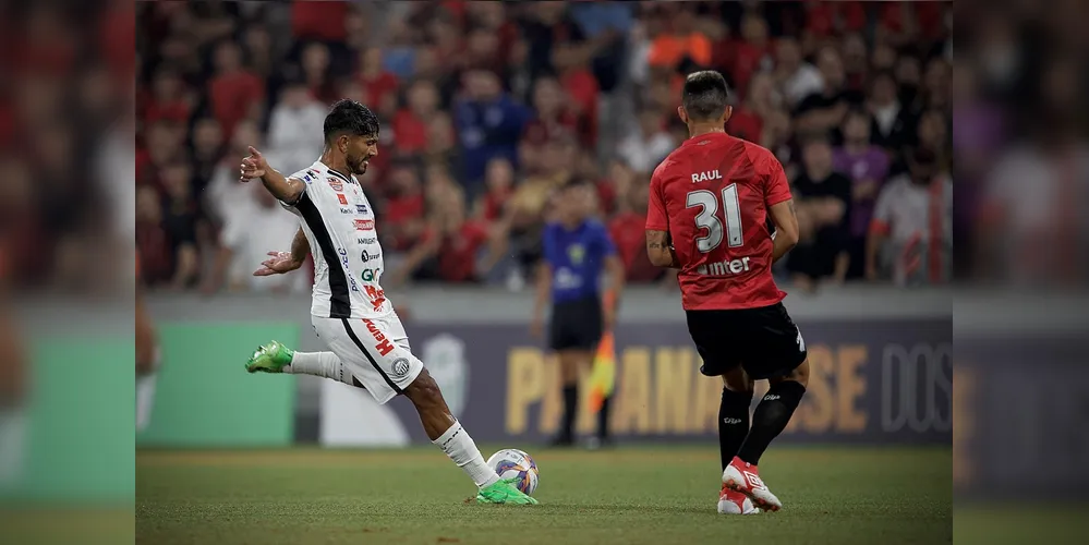 Foto Operário empata com o Athletico e segue invicto no Paranaense